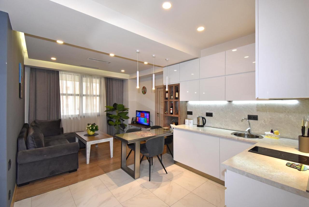 Home4You City Center Apartments Γιερεβάν Εξωτερικό φωτογραφία